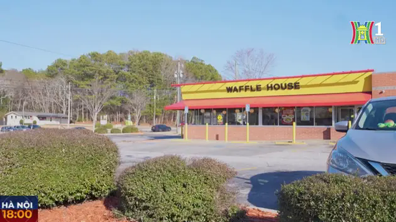 Chuỗi nhà hàng Waffle House tăng giá trứng do cúm gia cầm