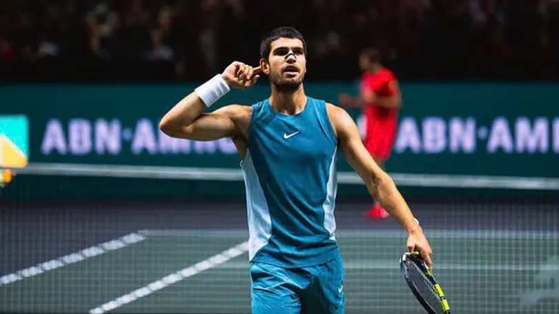 Carlos Alcaraz giành vé vào chung kết Rotterdam