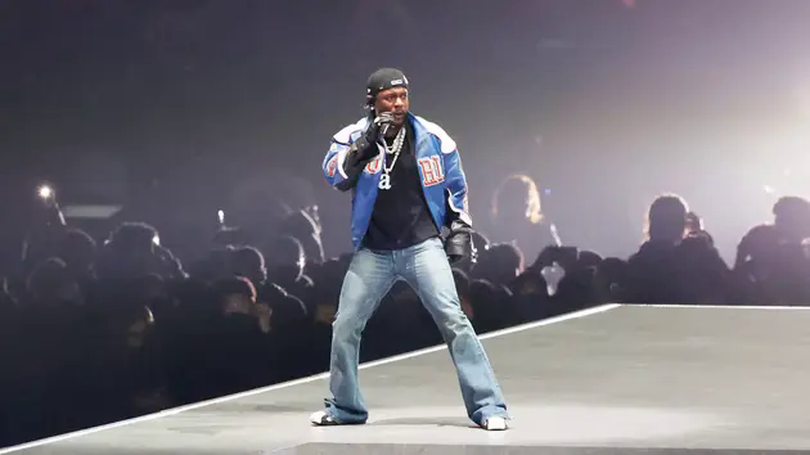 Kendrick Lamar biểu diễn tại Super Bowl 2025 bất chấp kiện tụng