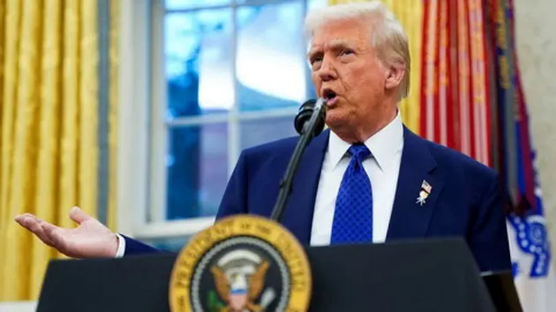Tổng thống Trump bị kiện vì sa thải bất hợp pháp
