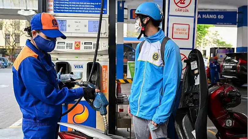 Giá xăng dầu có thể giảm nhẹ trong ngày 13/2