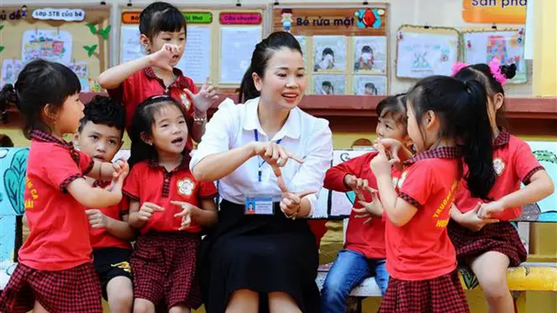 Cần chính sách đặc thù cho giáo viên mầm non