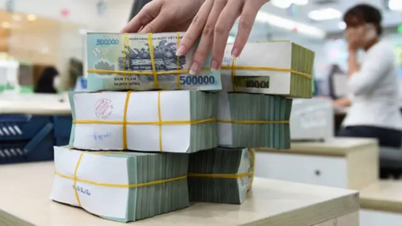 Người dân gửi hơn 7 triệu tỷ đồng vào ngân hàng