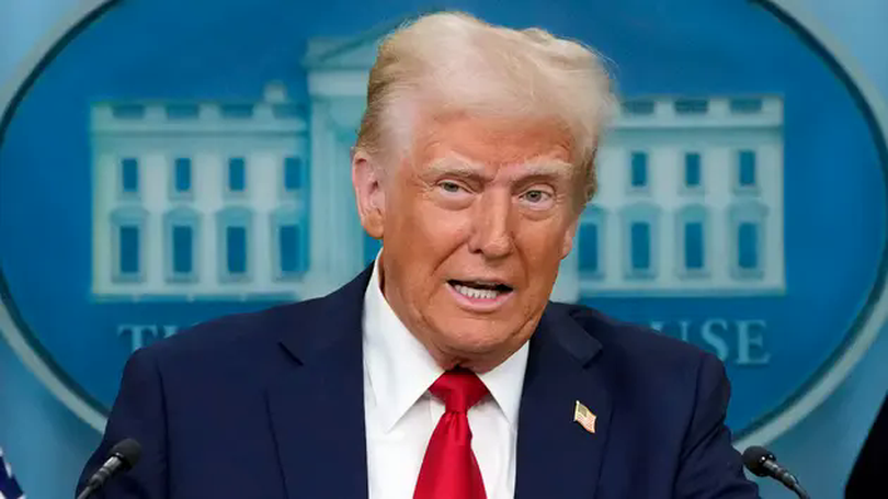 Ông Trump muốn nhập dịch vụ bưu chính vào Bộ Thương mại