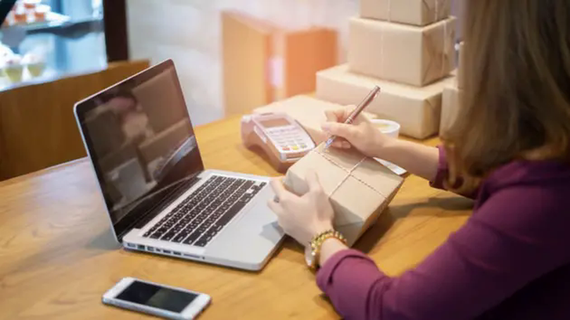 Kinh doanh online sẽ được nộp thuế khoán?