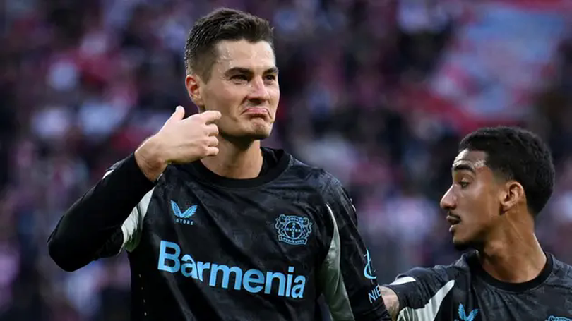 Bayer Leverkusen thu hẹp khoảng cách với đội đầu bảng