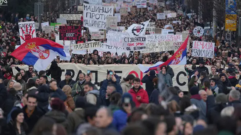 Cảnh sát ngăn làn sóng biểu tình lan rộng tại Serbia