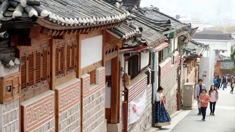 Hàn Quốc hạn chế du khách thăm làng cổ Bukchon