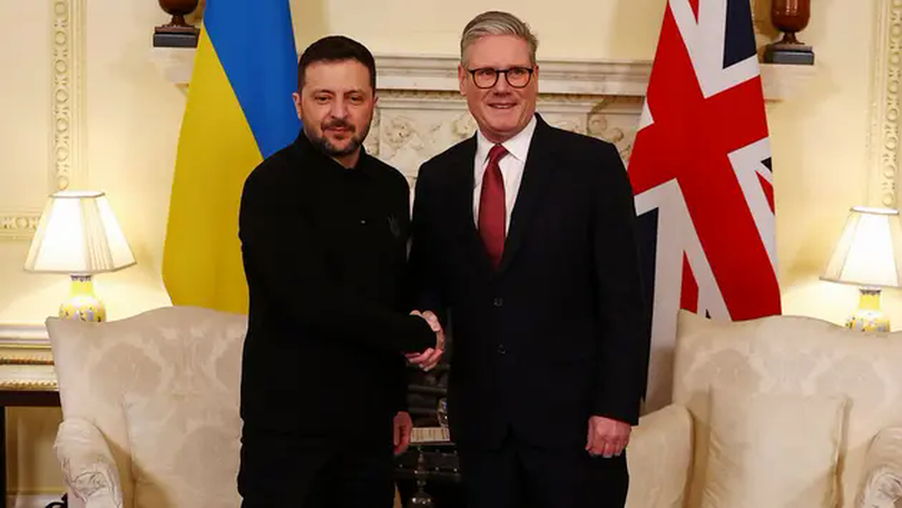 Tổng thống Ukraine đến Anh tìm sự ủng hộ mạnh mẽ hơn