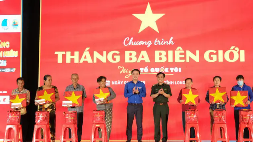 Thanh niên Việt Nam hưởng ứng 'Tháng ba biên giới'