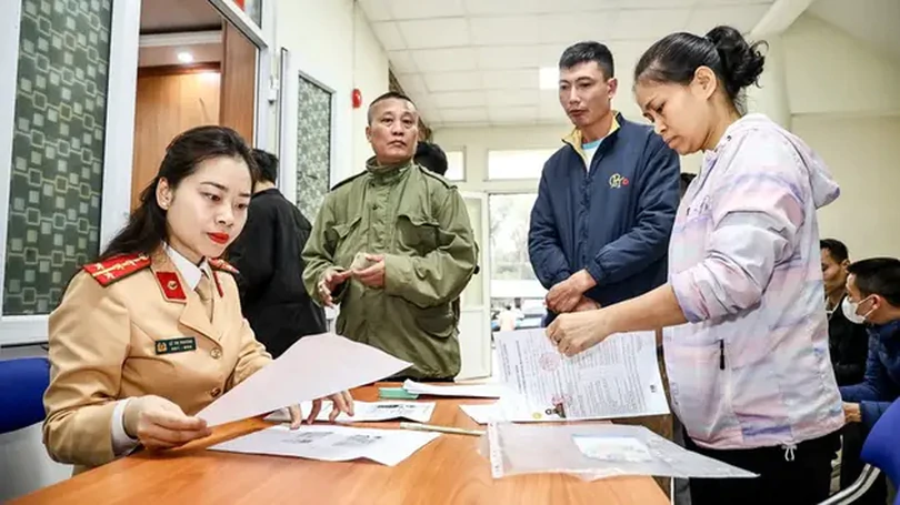 Nhu cầu cấp đổi GPLX tăng 5-6 lần ngày đầu tuần