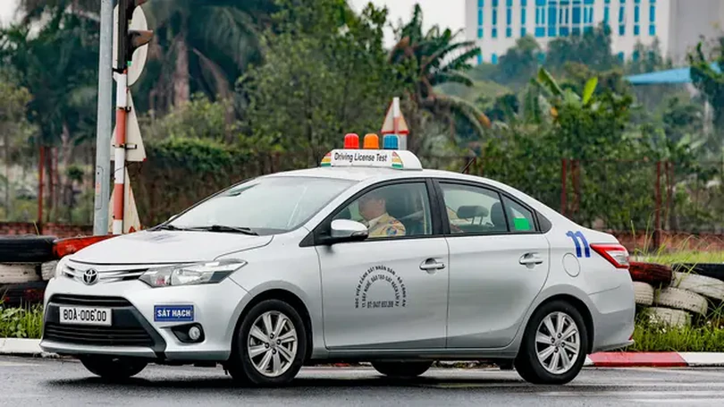 Sát hạch lái xe trượt lý thuyết vẫn được thi thực hành