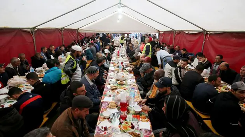 Algeria hỗ trợ các gia đình khó khăn trong tháng Ramadan
