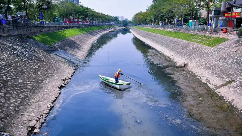 Sử dụng nước thải sau xử lý bổ cập cho hồ Tây