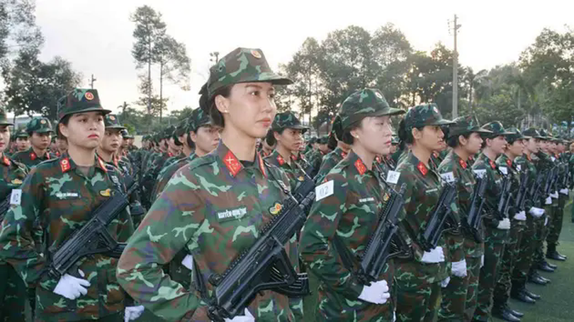 Hợp luyện chuẩn bị kỷ niệm 50 năm thống nhất đất nước