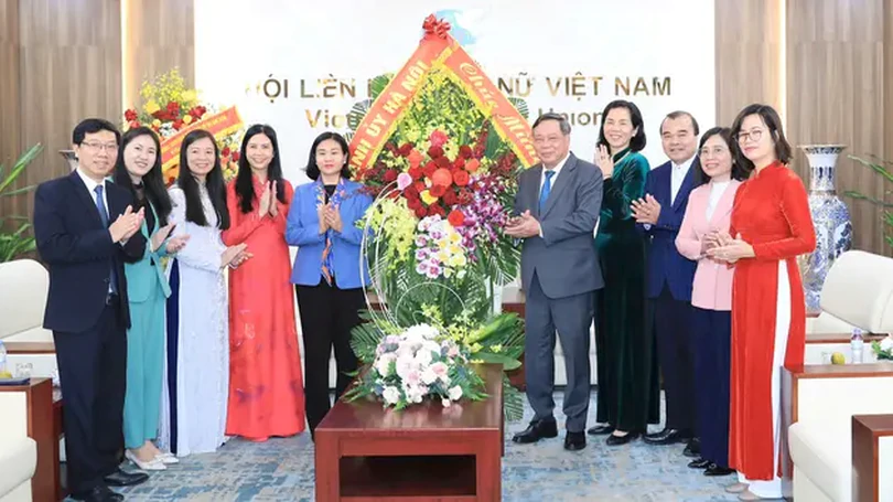 Phụ nữ Thủ đô tích cực tham gia phong trào thi đua