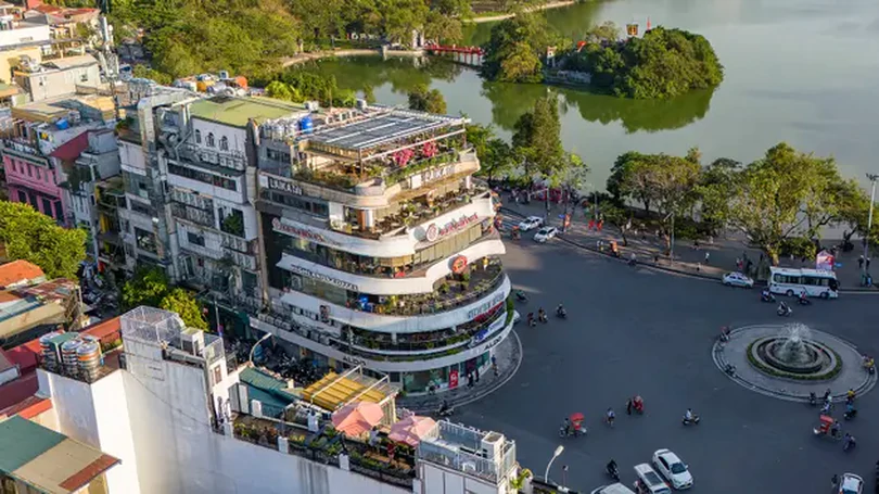 Giá thuê mặt bằng siêu đắt đỏ ở tòa 'Hàm cá mập'