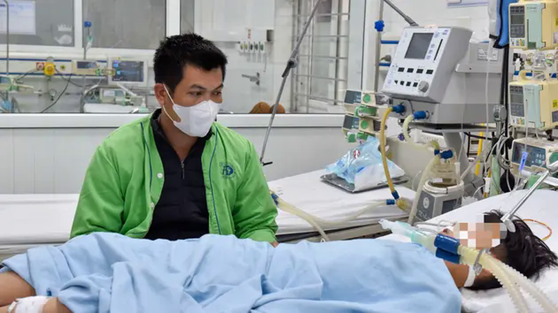 Cấp cứu thành công bé 12 tuổi bị đột quỵ não