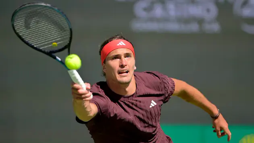 Alexander Zverev bất ngờ bị loại sớm