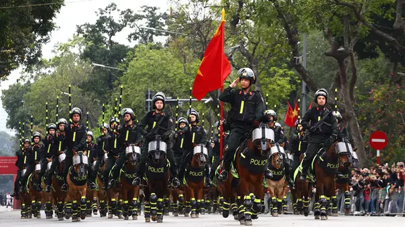 Biểu diễn kỵ binh, huấn luyện cảnh khuyển