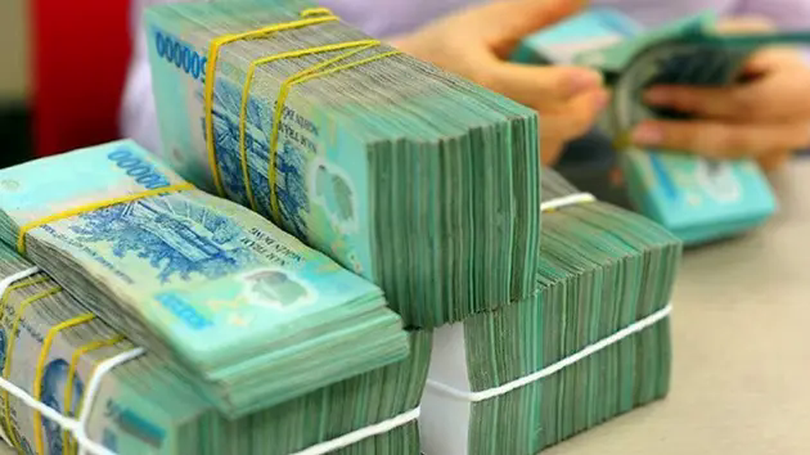 Lãi suất tiền gửi giảm về mức thấp kỉ lục