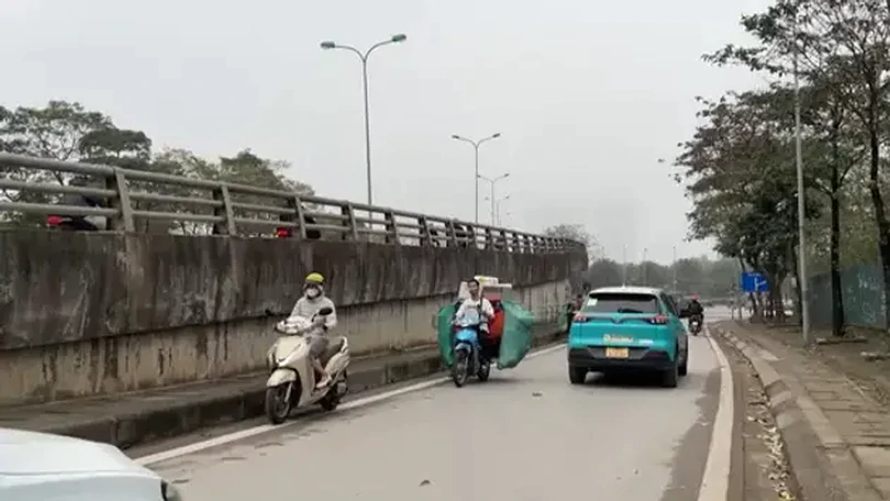 Nhiều phương tiện đi ngược chiều bị xử phạt