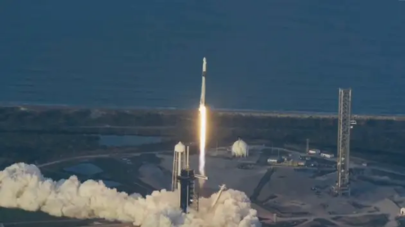 NASA giải cứu phi hành gia mắc kẹt trên Trạm vũ trụ
