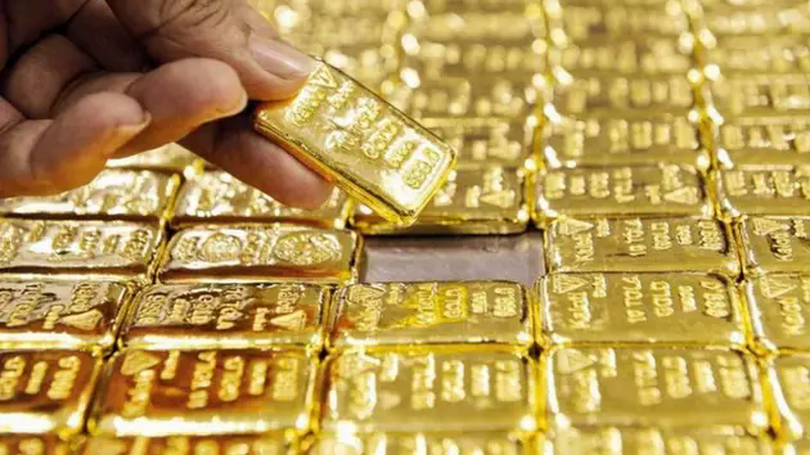 Vàng thế giới vượt ngưỡng 3.000 USD/ounce