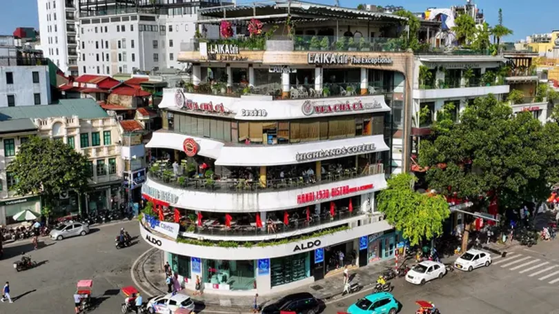 Hà Nội phá bỏ ‘Hàm cá mập’ trước 30/4