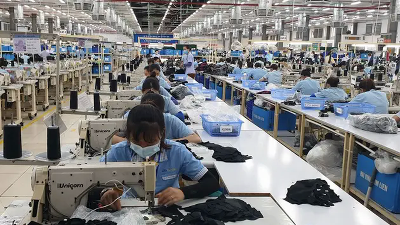 Doanh nghệp xuất khẩu dệt may đối mặt nhiều áp lực
