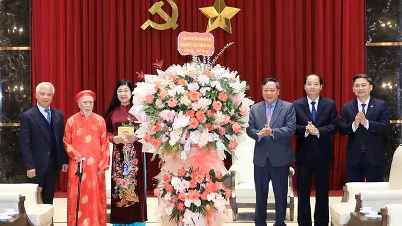 Ủy ban MTTQ TP. Hà Nội chúc mừng Đảng bộ Thủ đô
