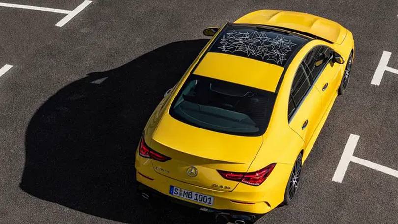Mercedes bị khách hàng khởi kiện vì cửa sổ trời tự vỡ