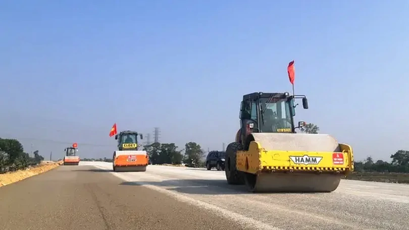 Năm dự án thành phần cao tốc Bắc-Nam về đích trước 30/4