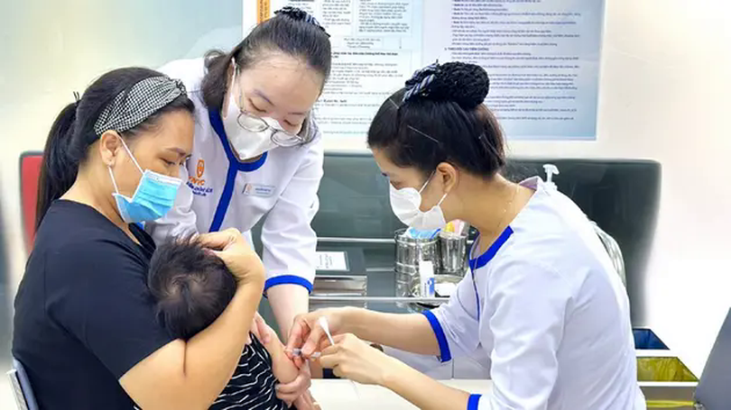 Hà Nội không để phát sinh dịch sởi và sốt xuất huyết