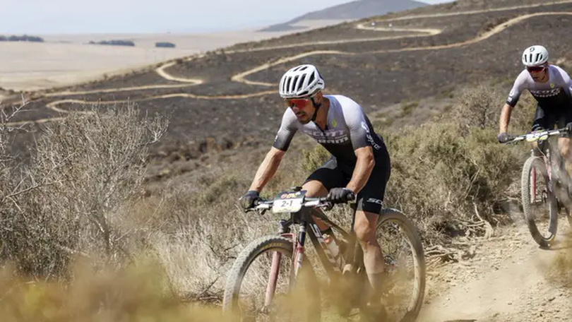 Schurter và Colombo giành chiến thắng ở chặng 1 Cape Epic 2025