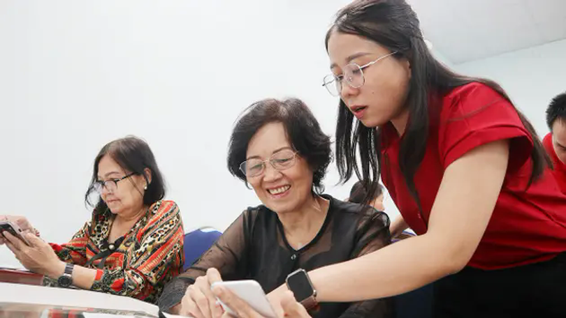 Người già học