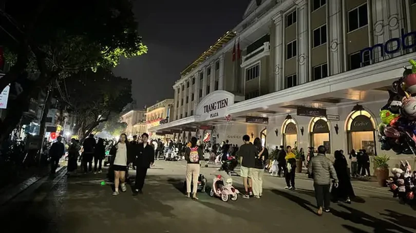Quận Hoàn Kiếm tắt điện hưởng ứng Giờ Trái đất