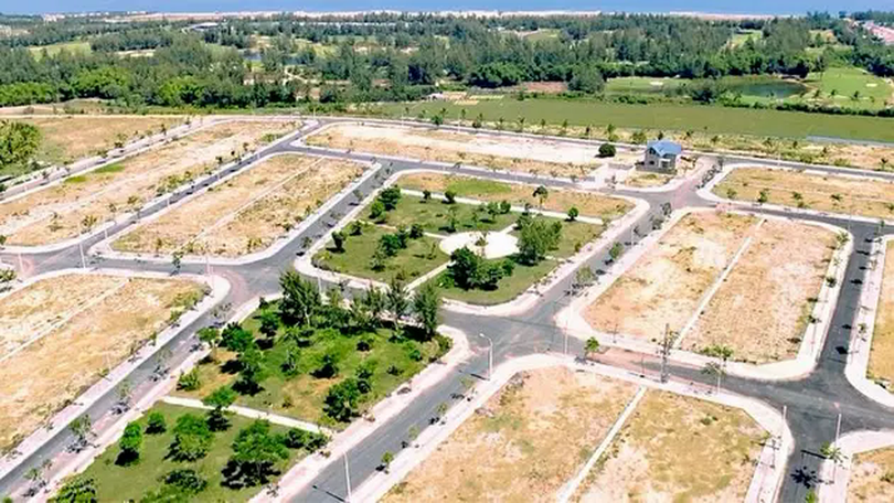 Thận trọng đầu tư trước tin đồn sáp nhập