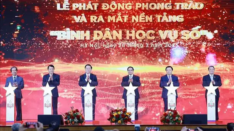 'Bình dân học vụ số' phải đi từng ngõ, đến từng nhà