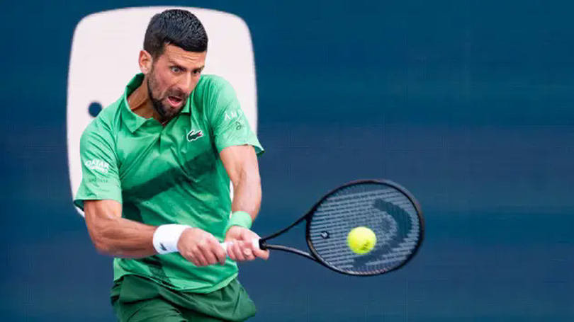 Djokovic thể hiện bản lĩnh của một huyền thoại