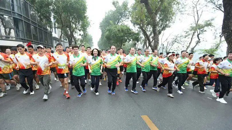 2.000 chiến sĩ tham gia Ngày chạy Olympic