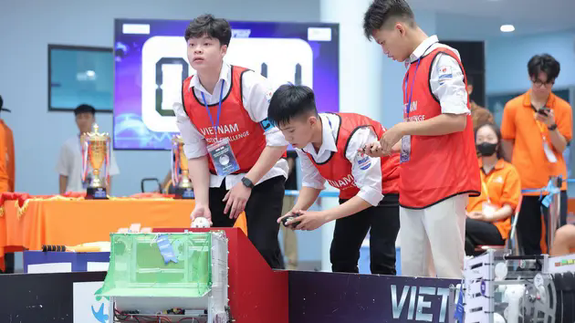 Cuộc thi AI và Robotics cho học sinh THPT