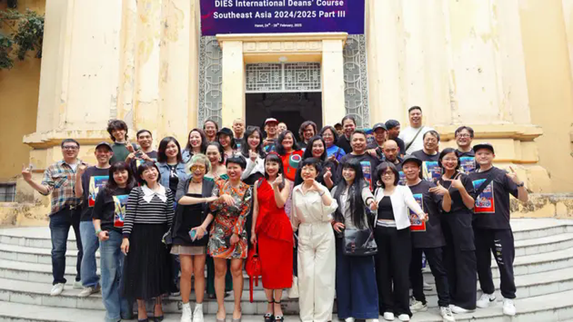 Nghệ sĩ 7x tham gia Dạ hội Cựu Sinh viên Thủ đô