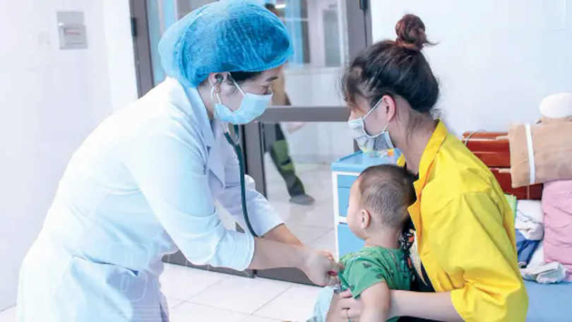 Hà Nội không để dịch sởi bùng phát