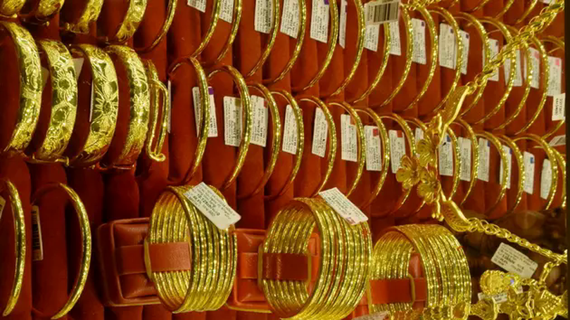 Vàng vượt ngưỡng 3.100 USD/ounce
