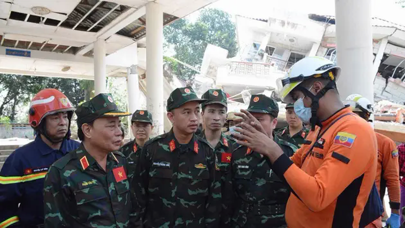 Đội cứu hộ Việt Nam tiếp cận hiện trường động đất Myanmar