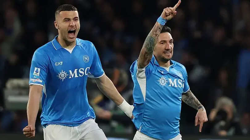 Napoli giành chiến thắng thuyết phục