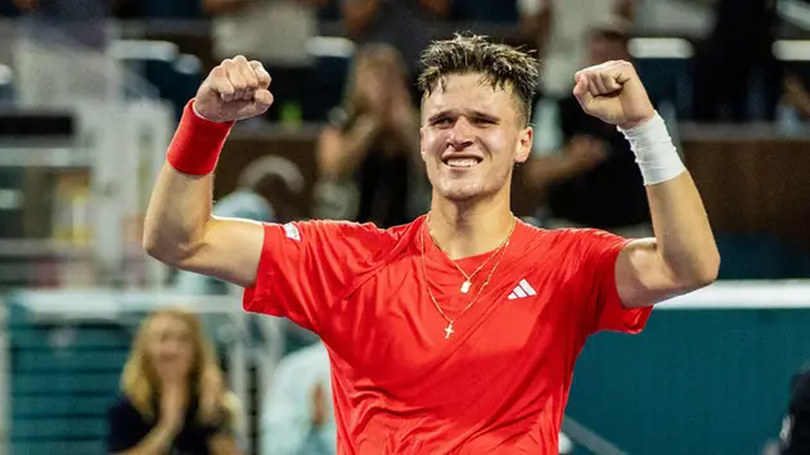 Jakub Mensik lần đầu lên ngôi vô địch ATP 1000