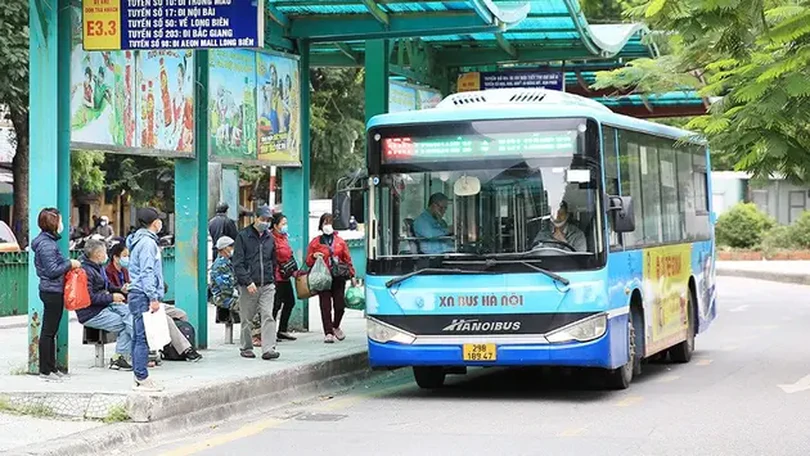 Xe buýt Hà Nội điều chỉnh lộ trình tuyến từ 1/4