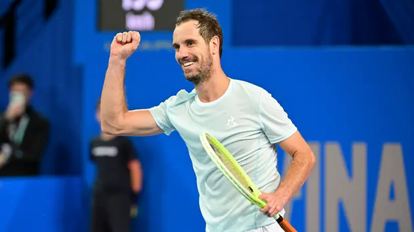 Richard Gasquet lội ngược dòng chiến thắng